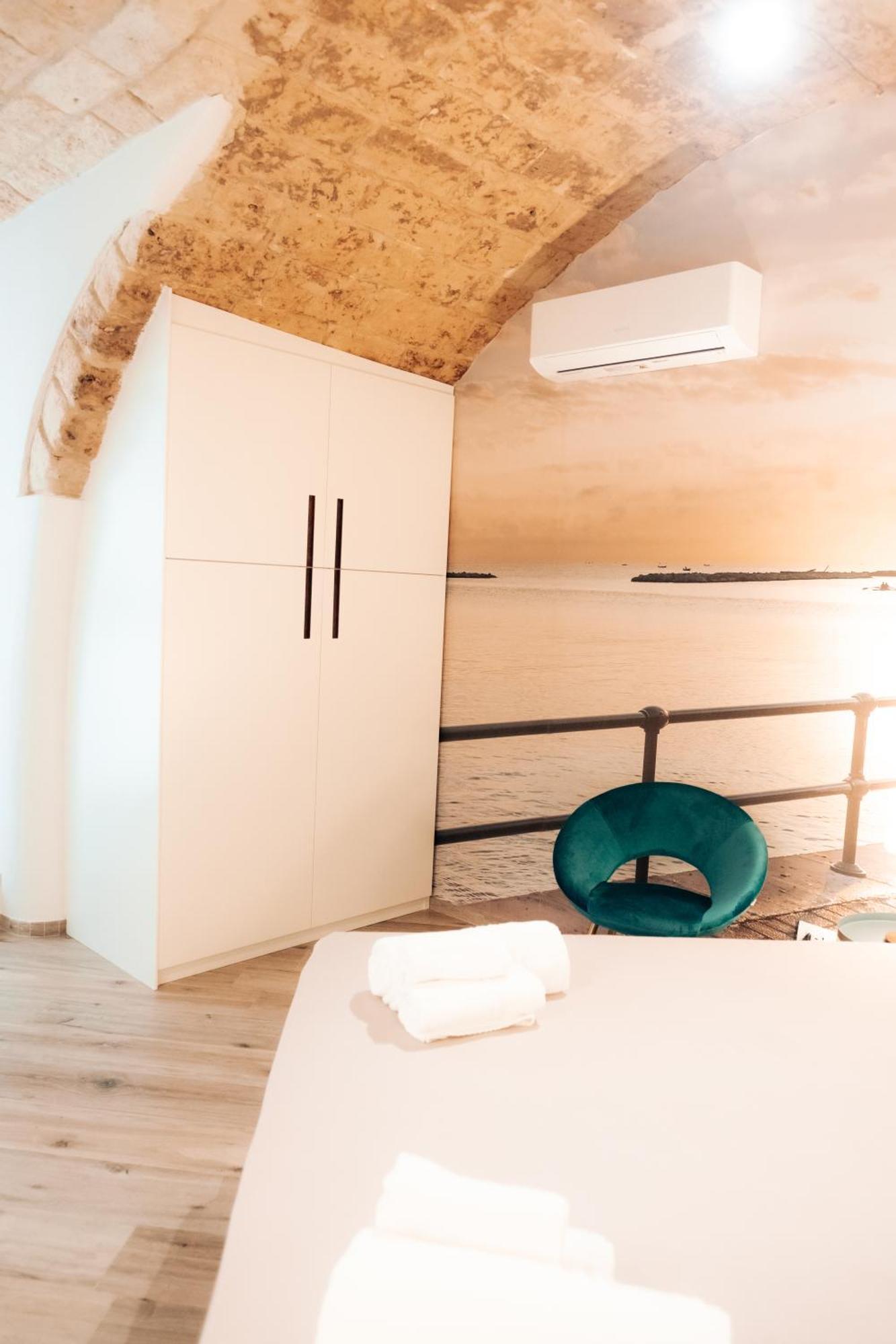 Timeless Apulian Luxury Suite Bari Extérieur photo